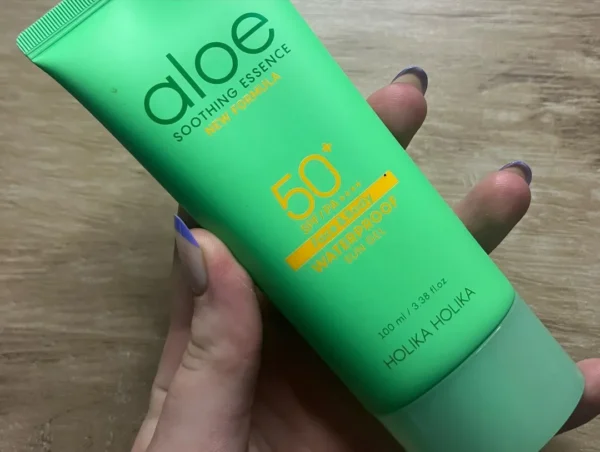 Holika Holika Aloe Waterproof Sun Gel <br>جل الصبار الواقي من الشمس المقاوم للماء - Image 4